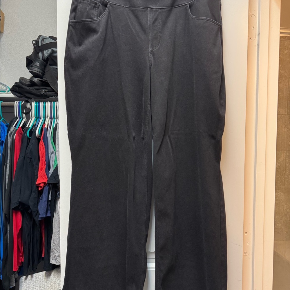 HALARA Black Women's Trousers
